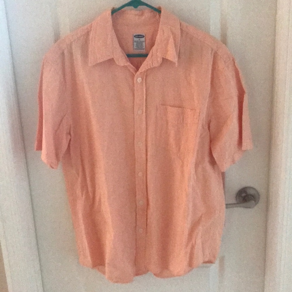 2/$5 Men’s Old Navy Shirt-Size M